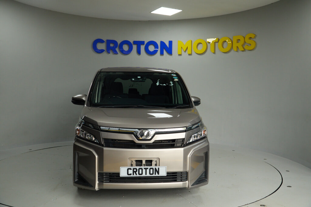 2018 Toyota Voxy