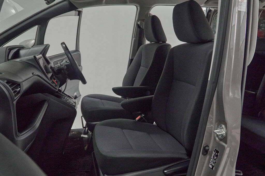 2018 Toyota Voxy