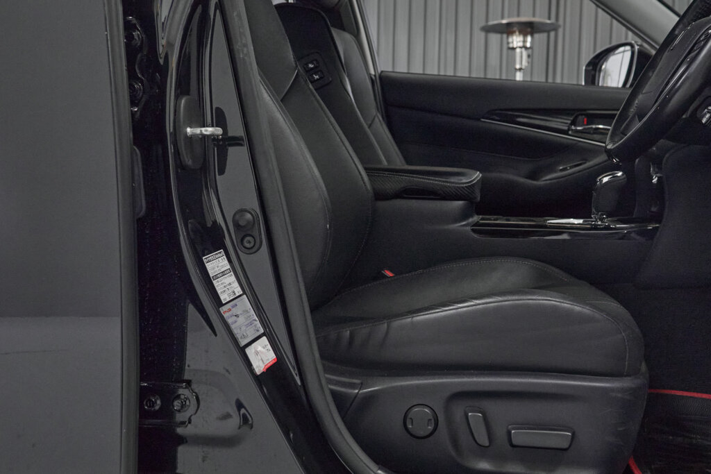 2017 Toyota Crown Athlete