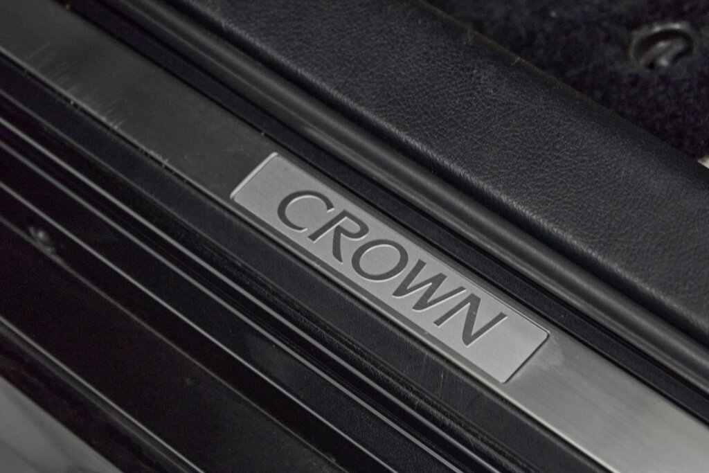 2017 Toyota Crown Athlete