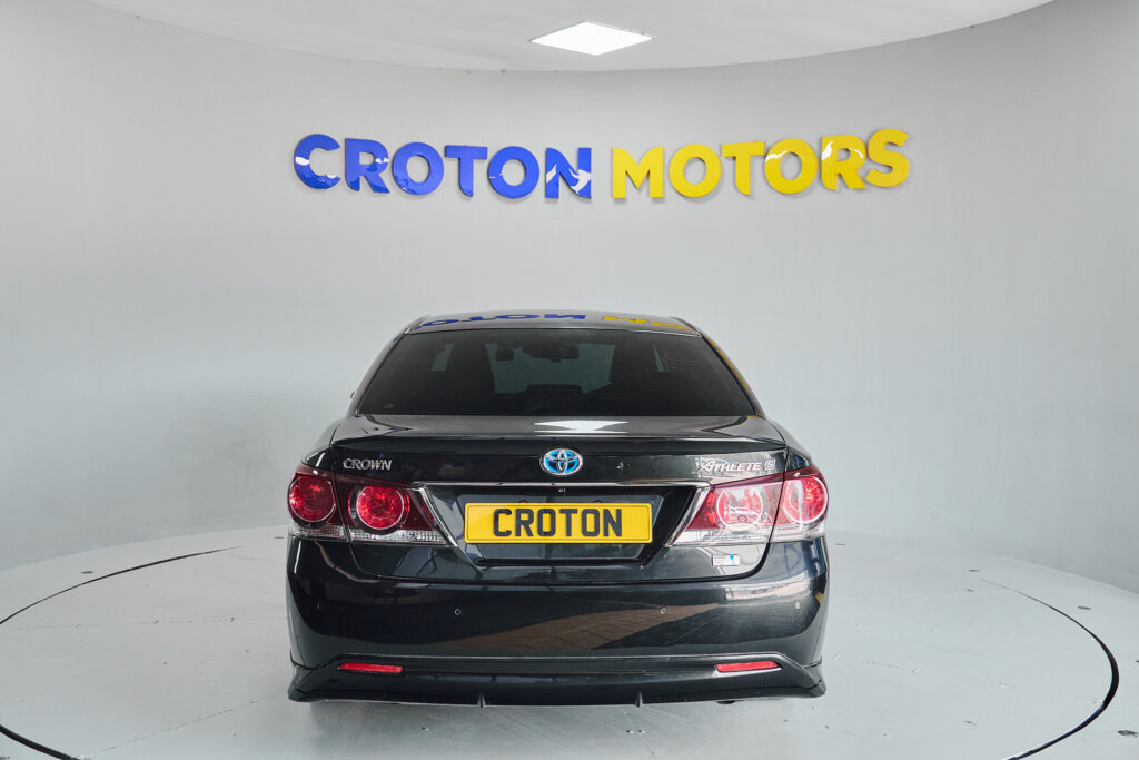 2017 Toyota Crown Athlete