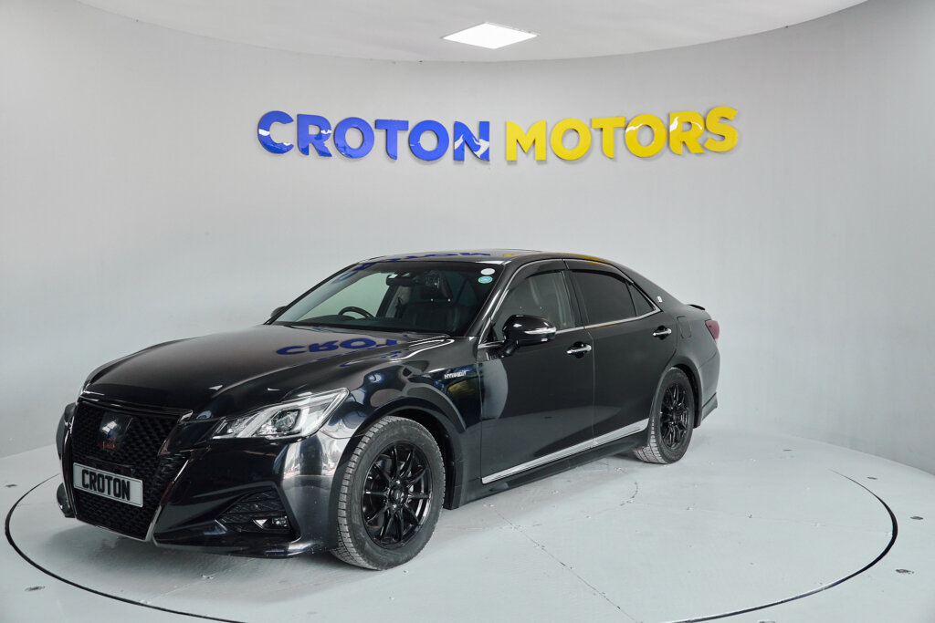2017 Toyota Crown Athlete