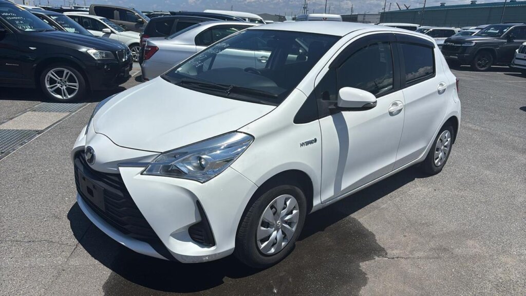 2018 Toyota Vitz Hybrid