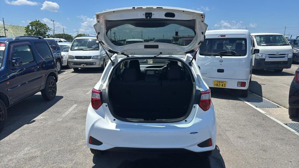 2018 Toyota Vitz Hybrid