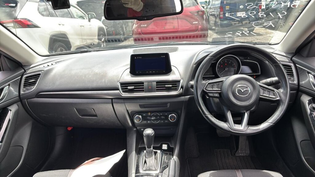 2018 Mazda Axela