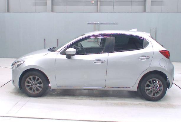 2018 Mazda Demio