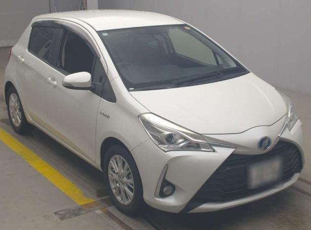 2018 Toyota Vitz Hybrid