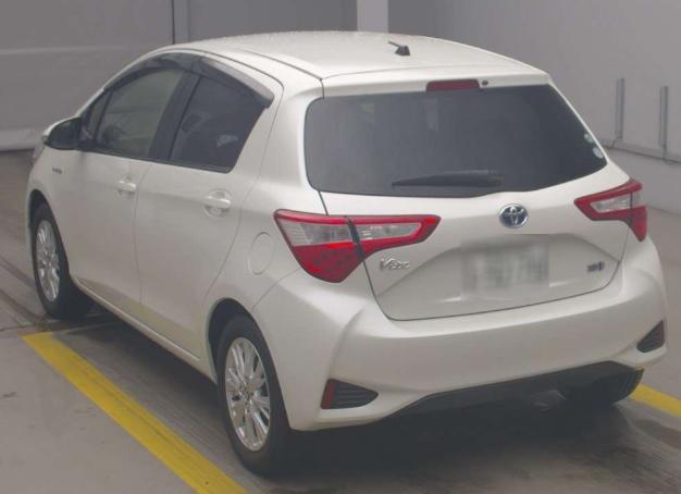 2018 Toyota Vitz Hybrid