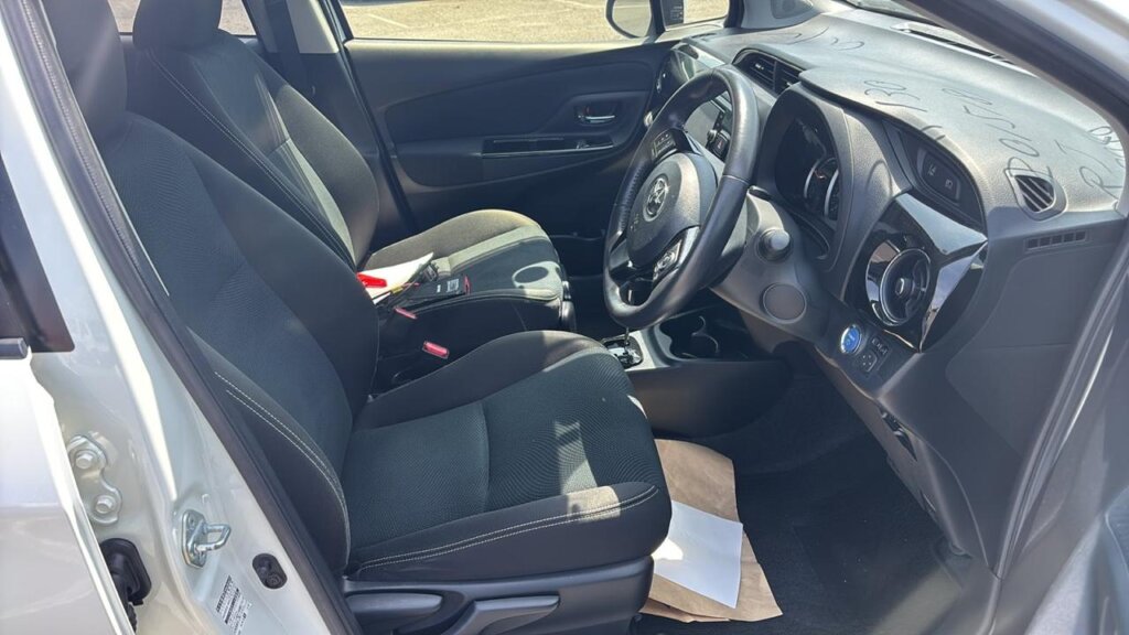 2018 Toyota Vitz Hybrid