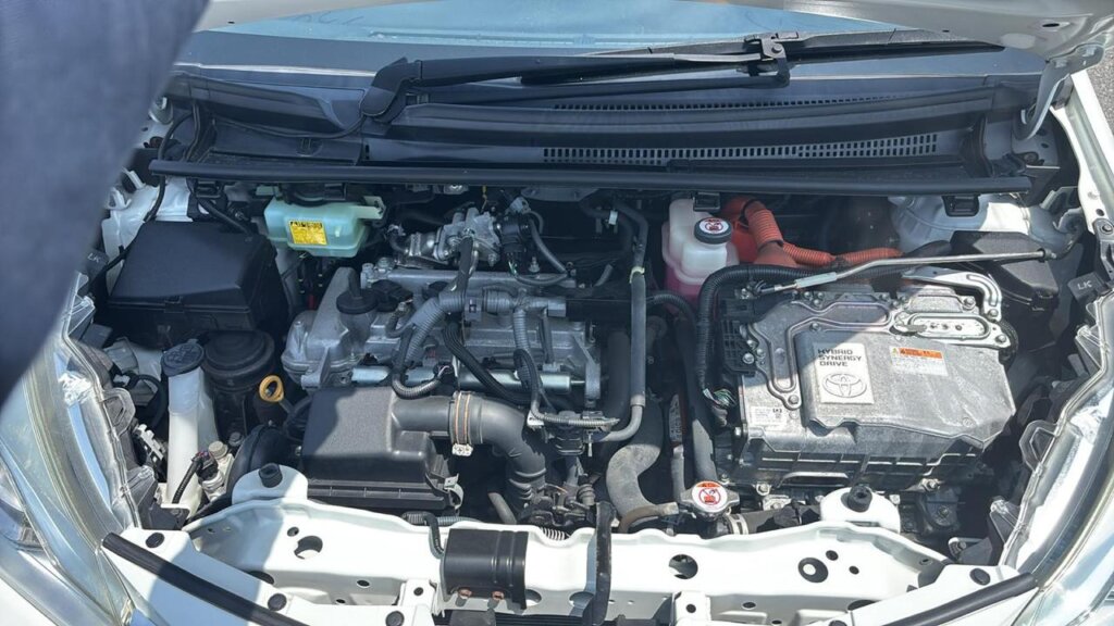 2018 Toyota Vitz Hybrid