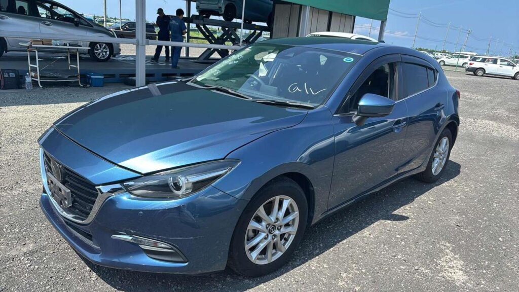 2018 Mazda Axela