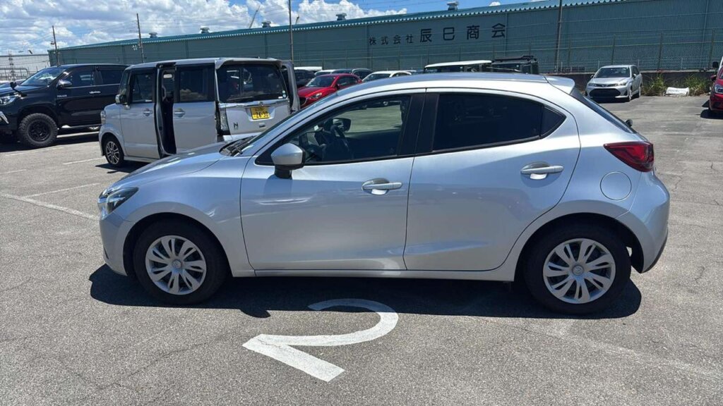 2018 Mazda Demio