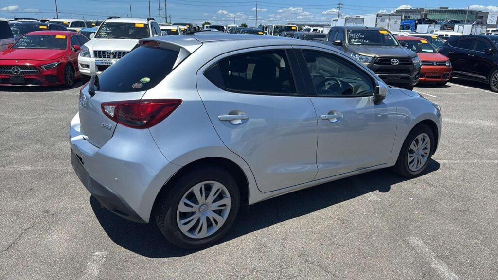 2018 Mazda Demio