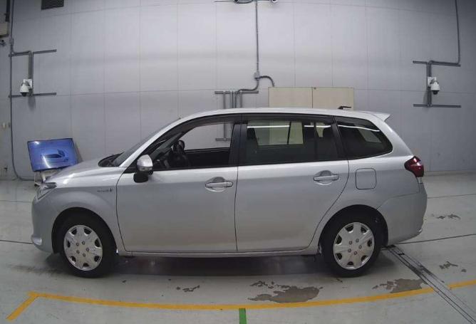 2018 Toyota Fielder Hybrid