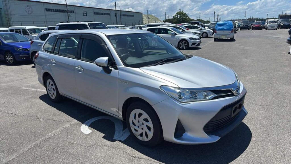 2018 Toyota Fielder Hybrid