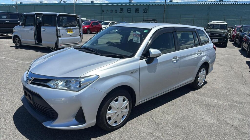 2018 Toyota Fielder Hybrid