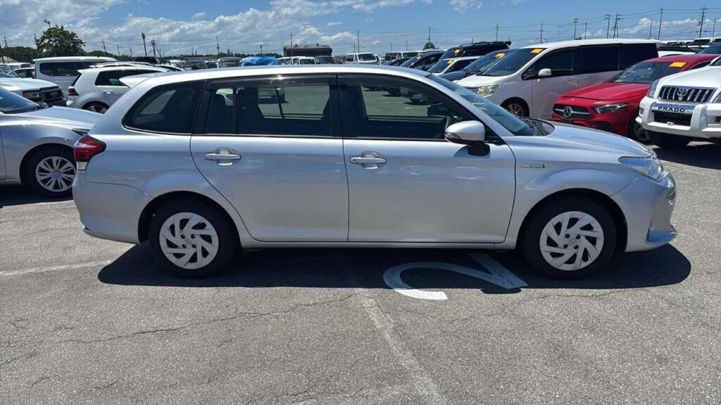 2018 Toyota Fielder Hybrid
