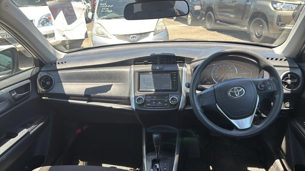 2018 Toyota Fielder Hybrid