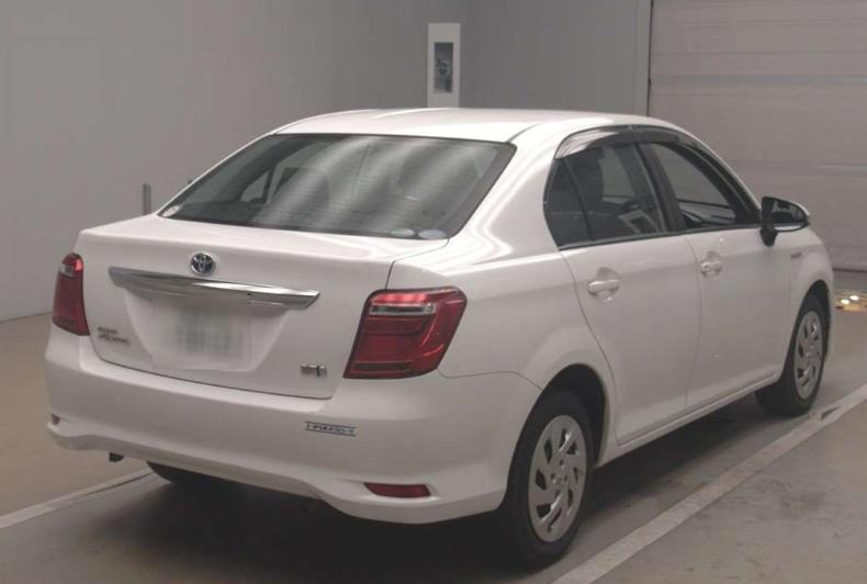 2018 Toyota Axio Hybrid