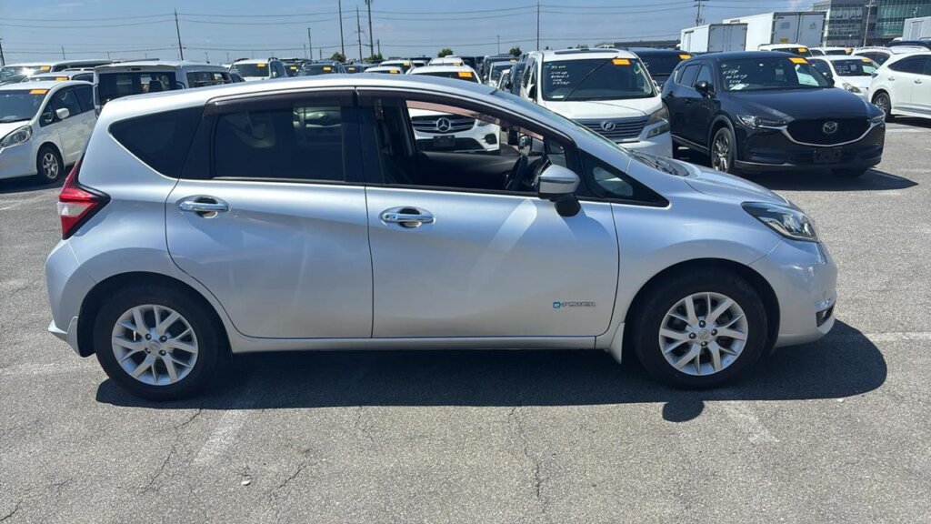 2018 Nissan Note E-Power