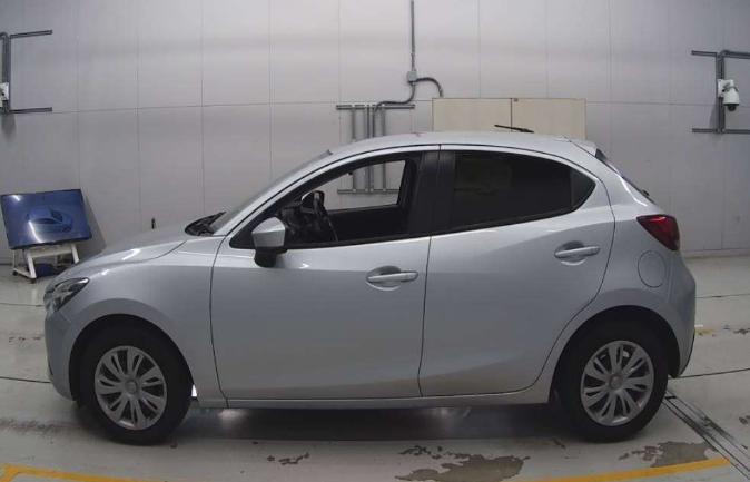 2018 Mazda Demio