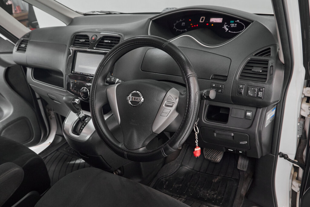 2013 Nissan Serena