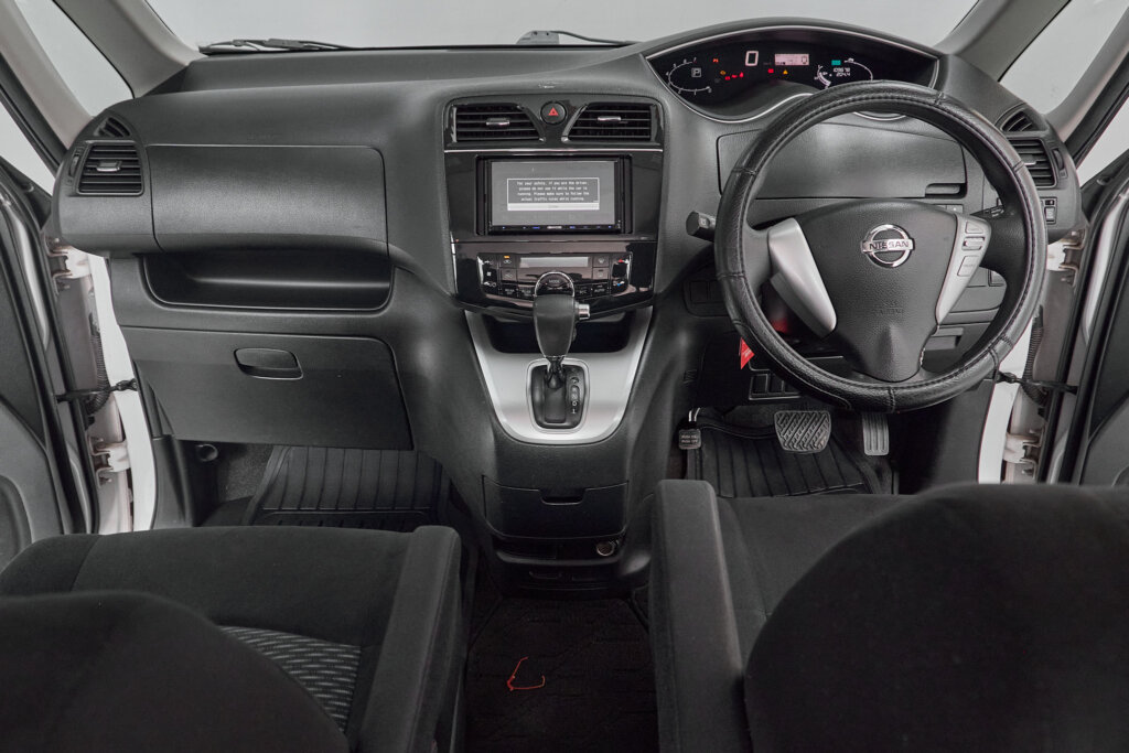 2013 Nissan Serena