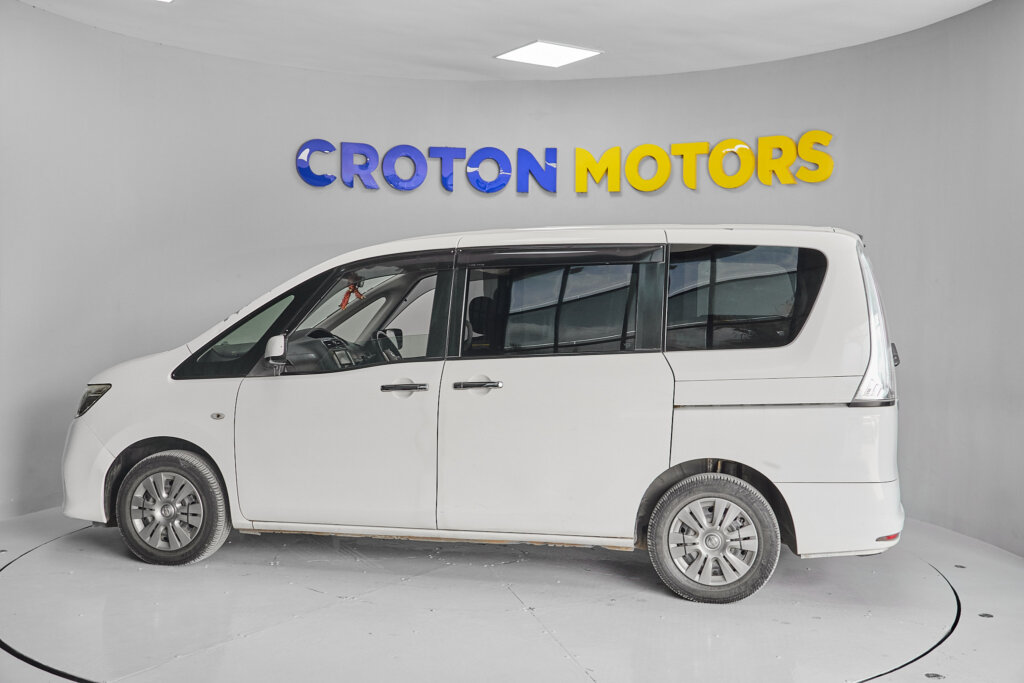2013 Nissan Serena