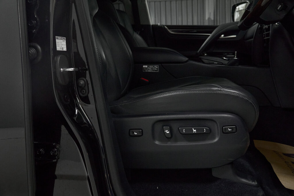 2017 Lexus LX 570