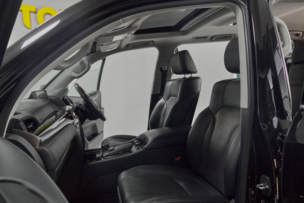 2017 Lexus LX 570