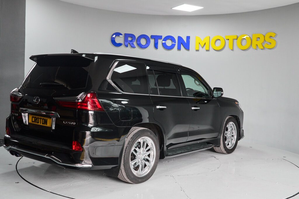 2017 Lexus LX 570