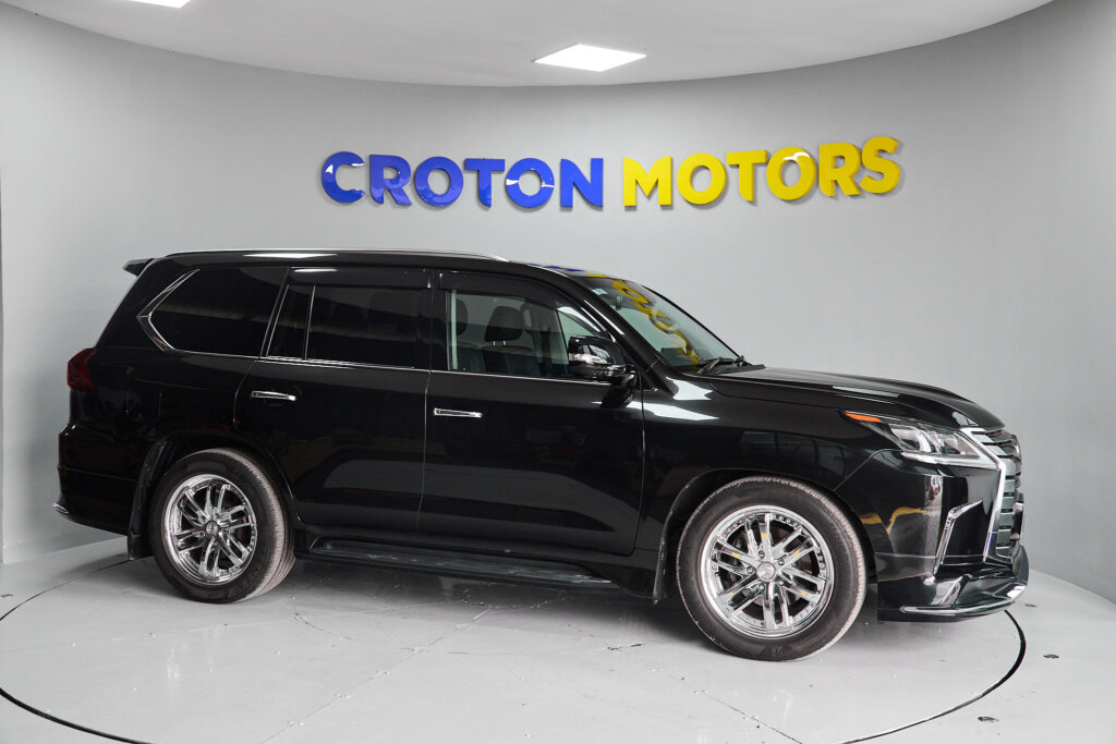 2017 Lexus LX 570