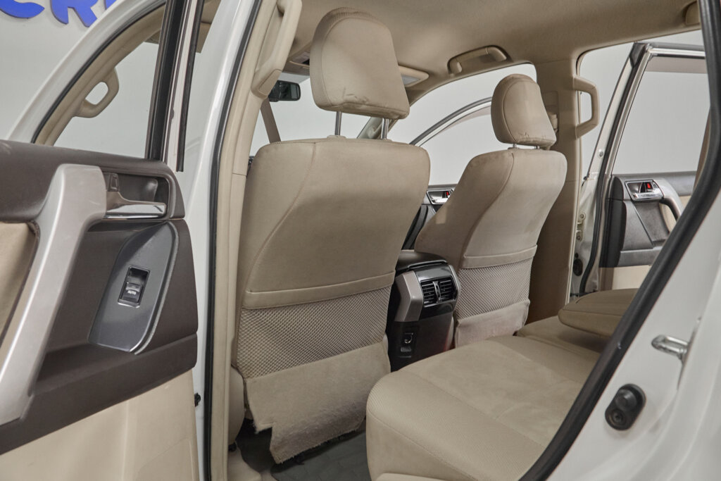 2013 Toyota Prado
