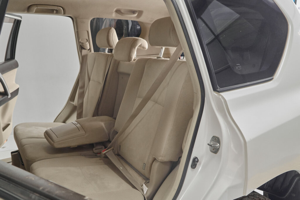 2013 Toyota Prado