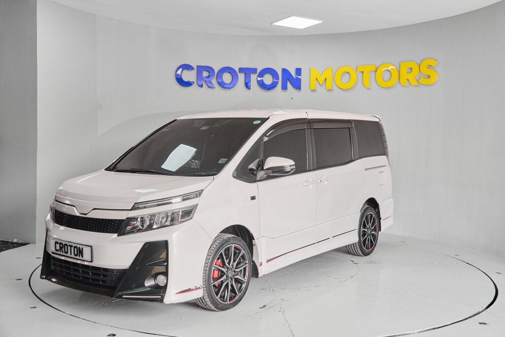 2017 Toyota Voxy G’S