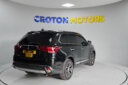 2017 Mitsubishi Outlander thumbnail