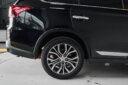 2017 Mitsubishi Outlander thumbnail