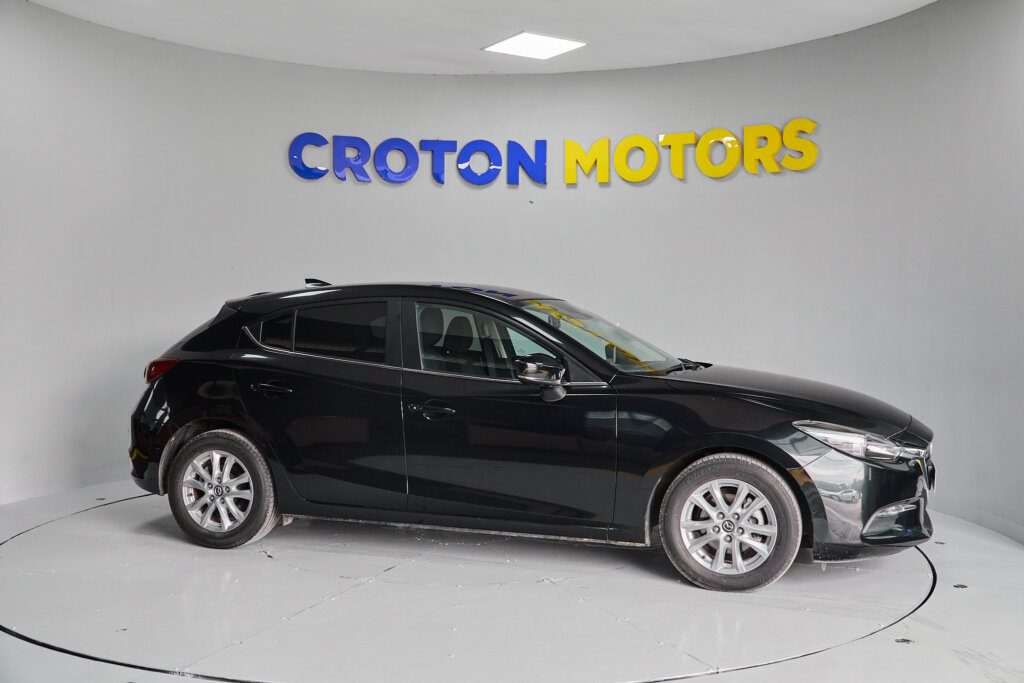 2018 Mazda Axela