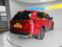 2017 Mitsubishi Outlander thumbnail