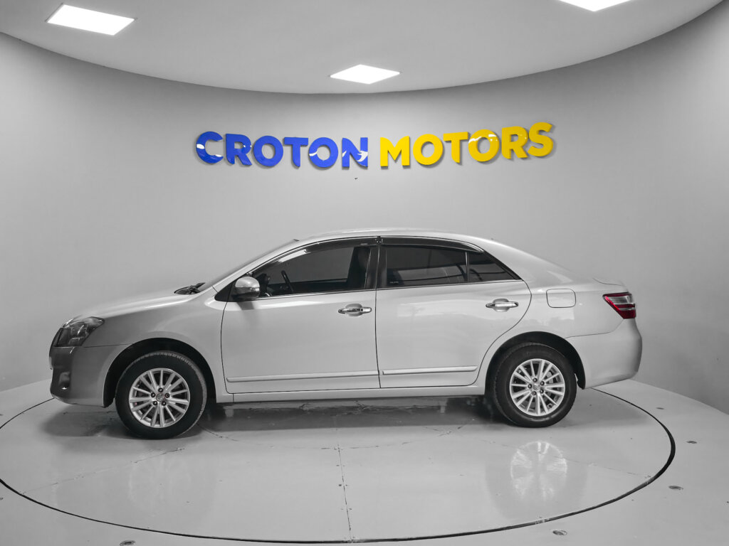 2015 Toyota Premio
