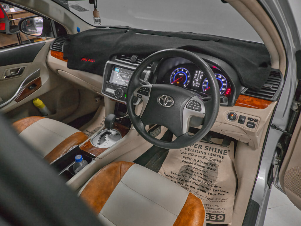 2015 Toyota Premio