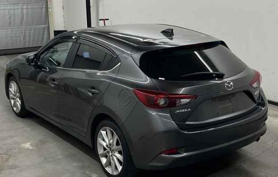 2018 Mazda Axela