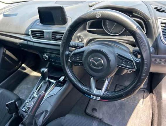 2018 Mazda Axela