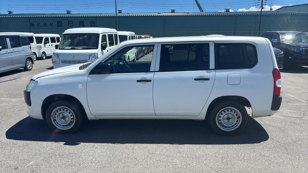 2018 Toyota Probox 4WD