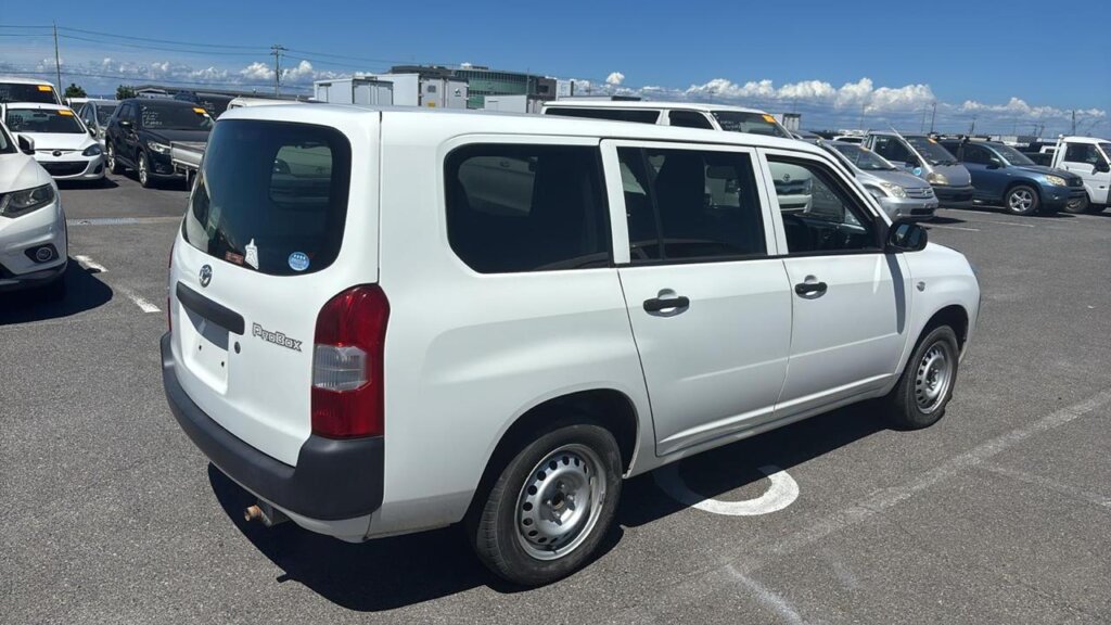 2018 Toyota Probox 4WD