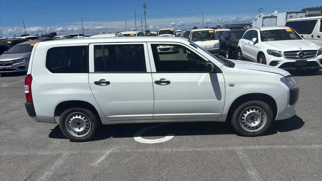 2018 Toyota Probox 4WD