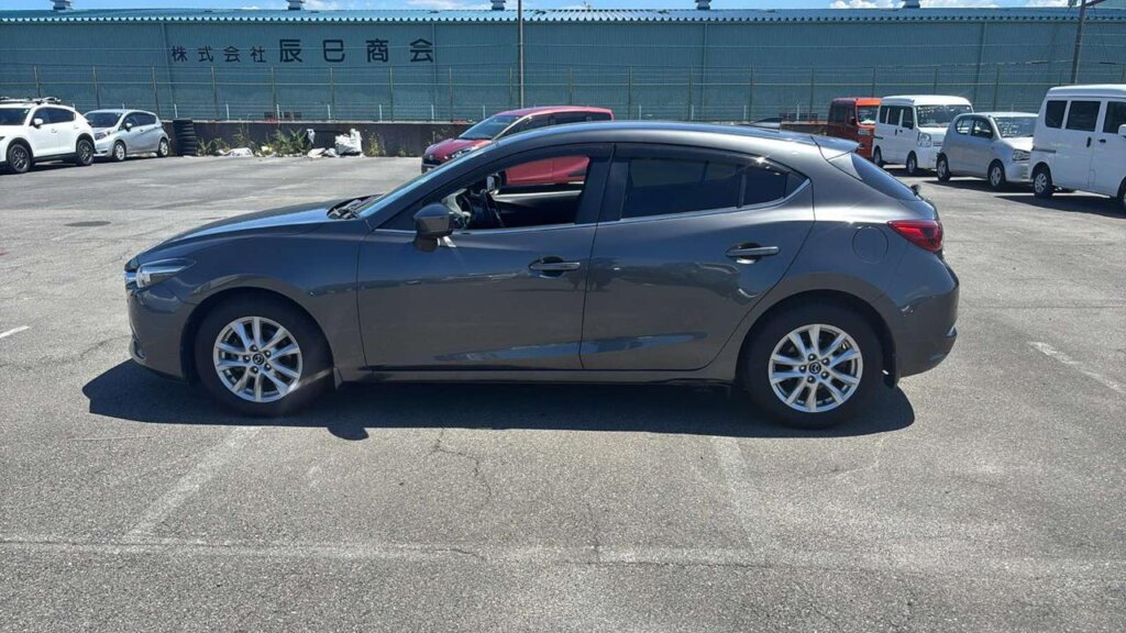 2018 Mazda Axela Sport