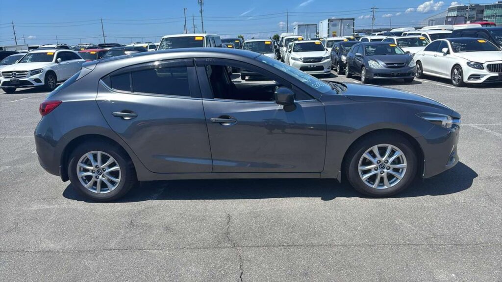 2018 Mazda Axela Sport