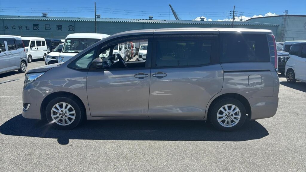 2018 Toyota Noah