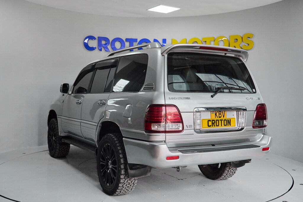 2006 Landcruiser 100’Series Cygnus